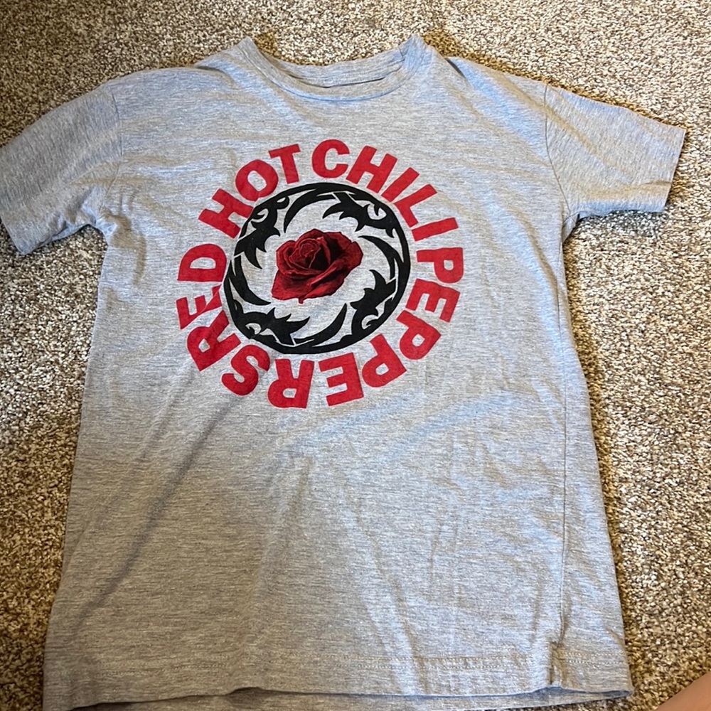 Woman’s Red Hot Chili Peppers TShirt